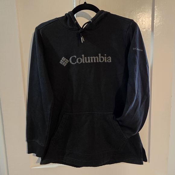 Columbia Tops - Columbia Black Hoodie NWOT, Size‎ Medium, Premium Winter Wear, Excellent Shape